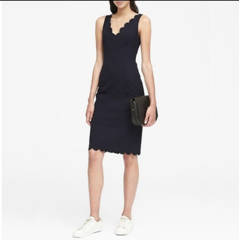 Banana Republic bi stretch scalloped sheath dress